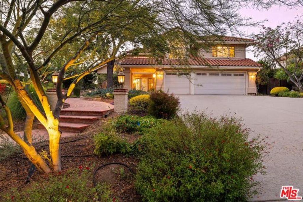 1098 Antelope Place, Newbury Park (thousand Oaks), CA 91320