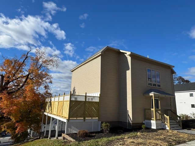 41 Westminster St, Worcester, MA 01605