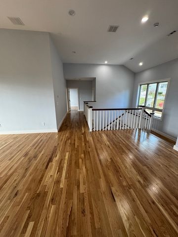 41 Westminster St, Worcester, MA 01605