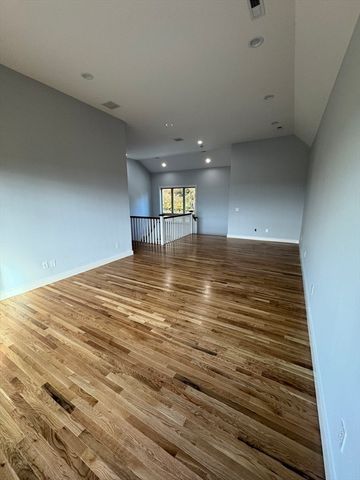 41 Westminster St, Worcester, MA 01605