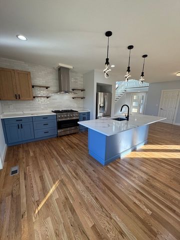 41 Westminster St, Worcester, MA 01605