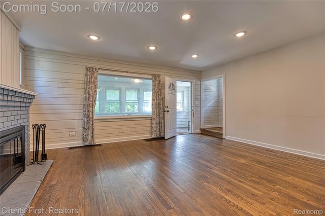 4258 Seeden Street, Waterford Charter Township, MI 48329