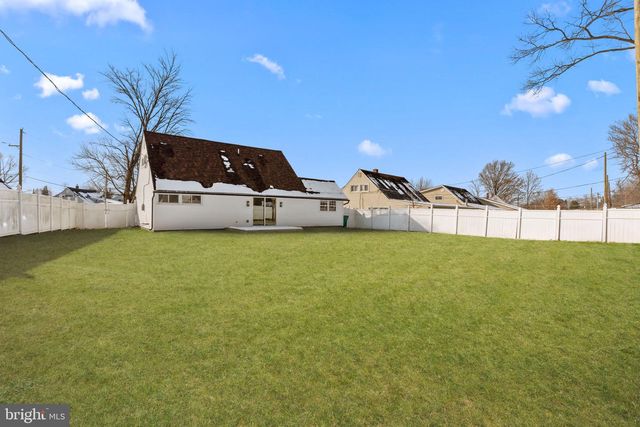 139 IVY HILL RD, Levittown, PA 19057