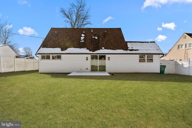 139 IVY HILL RD, Levittown, PA 19057