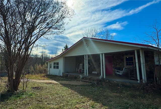 545 Edens Road, Pickens, SC 29671