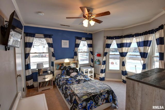 1101 W Main Cross Street, Taylorville, IL 62568