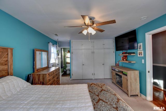 1101 W Main Cross Street, Taylorville, IL 62568