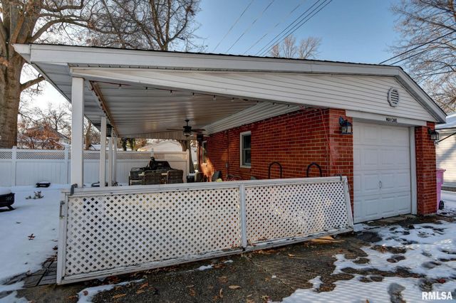 1101 W Main Cross Street, Taylorville, IL 62568