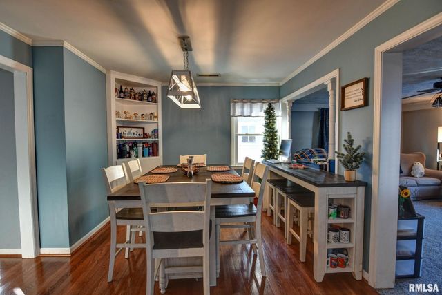 1101 W Main Cross Street, Taylorville, IL 62568