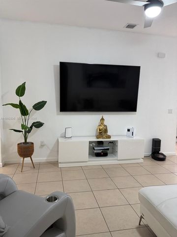 24982 SW 118th Ct, Homestead, FL 33032