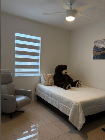 24982 SW 118th Ct, Homestead, FL 33032