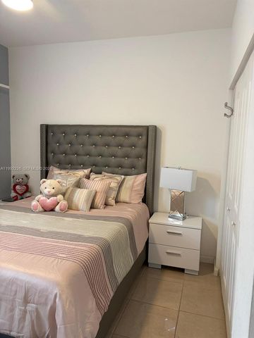 24982 SW 118th Ct, Homestead, FL 33032