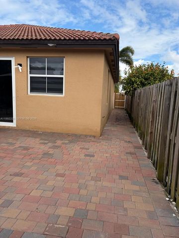 24982 SW 118th Ct, Homestead, FL 33032