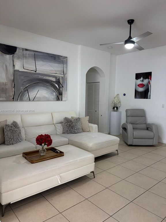 Image 15 of property listing at 24982 SW 118th Ct, Homestead, FL 33032