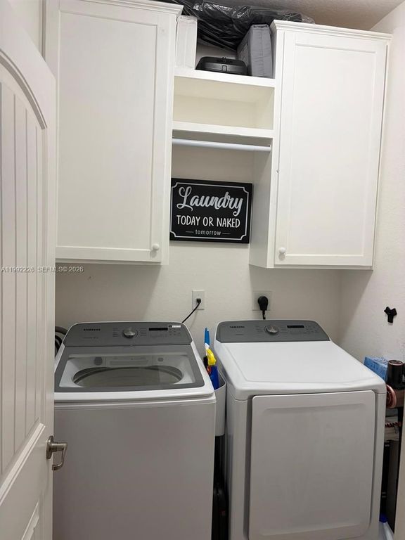 Image 17 of property listing at 24982 SW 118th Ct, Homestead, FL 33032