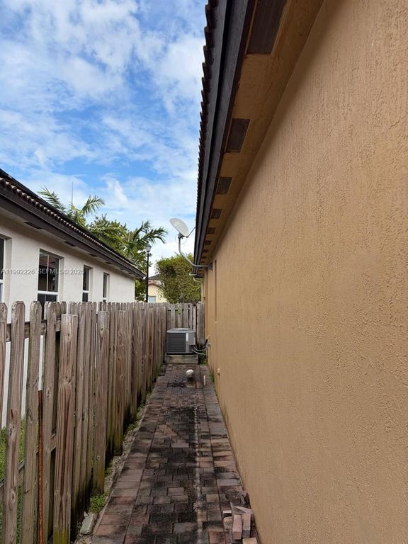 Image 48 of property listing at 24982 SW 118th Ct, Homestead, FL 33032