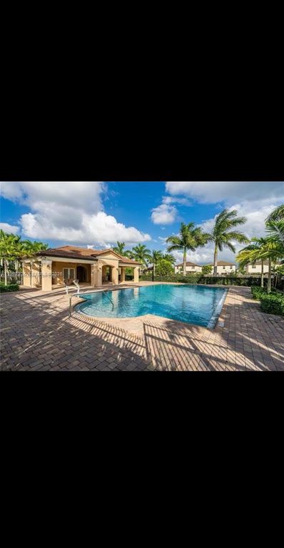 Image 56 of property listing at 24982 SW 118th Ct, Homestead, FL 33032