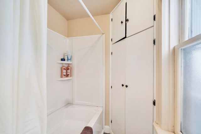 356 3rd Street, City Of Manistee, MI 49660