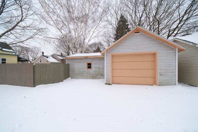 356 3rd Street, City Of Manistee, MI 49660