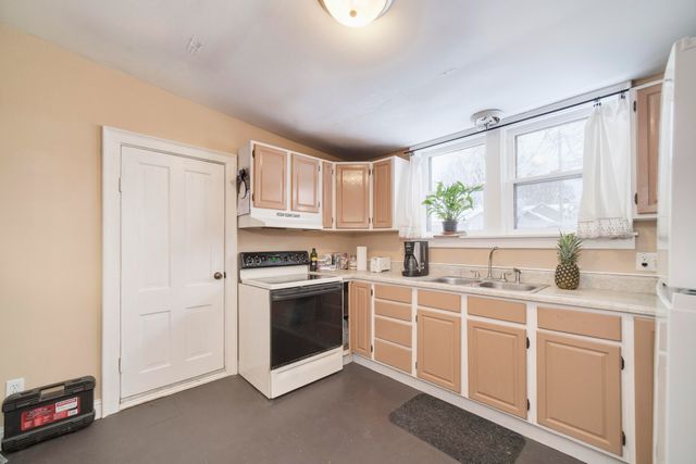 356 3rd Street, City Of Manistee, MI 49660