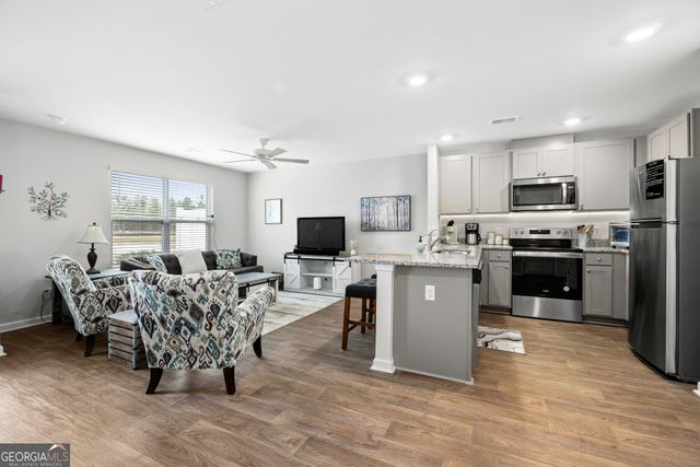 184 Coneflower Road, Bloomingdale, GA 31302