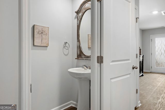 184 Coneflower Road, Bloomingdale, GA 31302