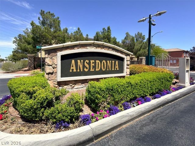 10630 Lessona Street, Las Vegas, NV 89141