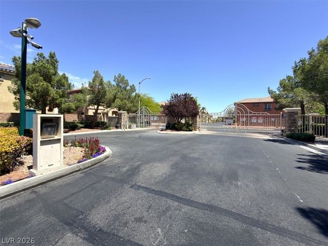 10630 Lessona Street, Las Vegas, NV 89141