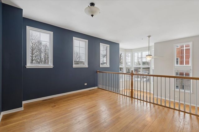 12 Park Avenue, River Forest, IL 60305