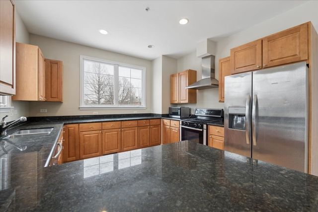 12 Park Avenue, River Forest, IL 60305