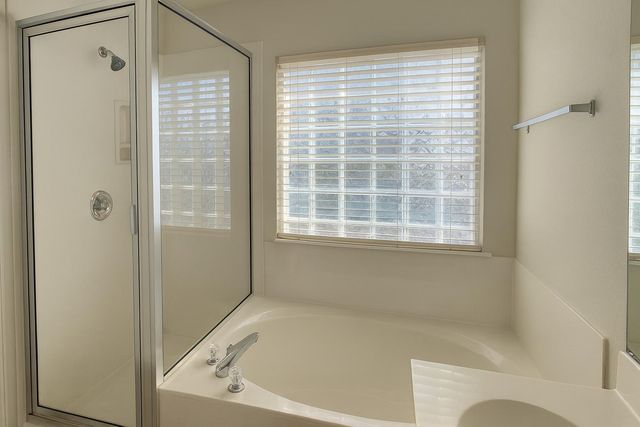 801 Hank Aaron LN, Round Rock, TX 78665