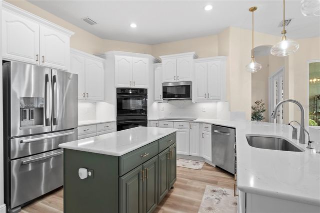 19807 EAGLE RUN, Groveland, FL 34736