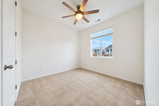 13404 Edmunds Parkway E, Bonney Lake, WA 98391