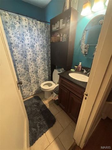 238 Newell Drive, St Louis, MO 63135