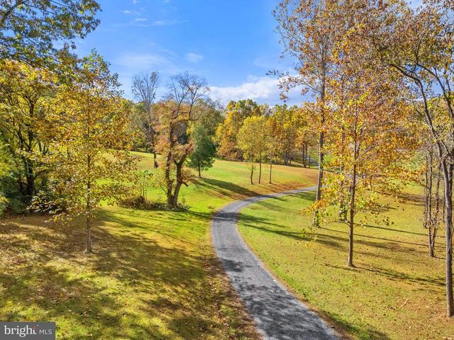 4050 CARRINGTON, Delaplane, VA 20144