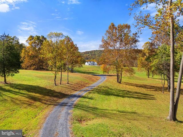 4050 CARRINGTON, Delaplane, VA 20144