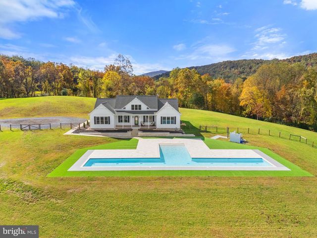 4050 CARRINGTON, Delaplane, VA 20144