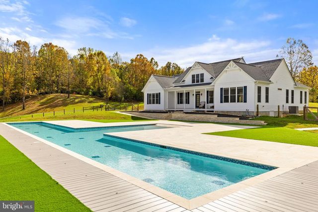 4050 CARRINGTON, Delaplane, VA 20144