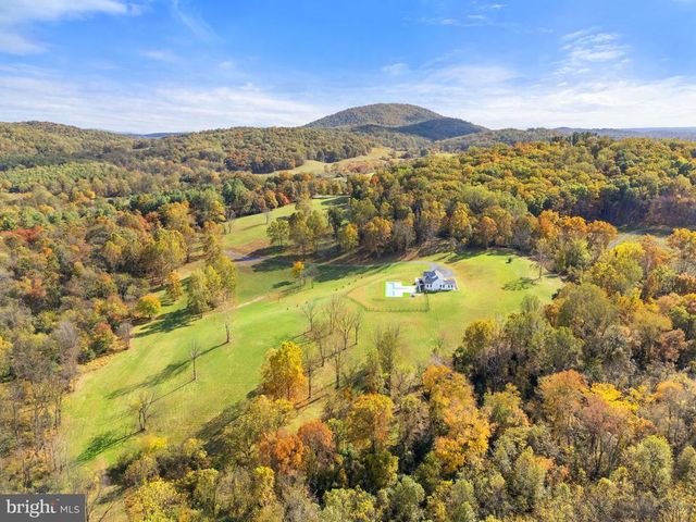 4050 CARRINGTON, Delaplane, VA 20144