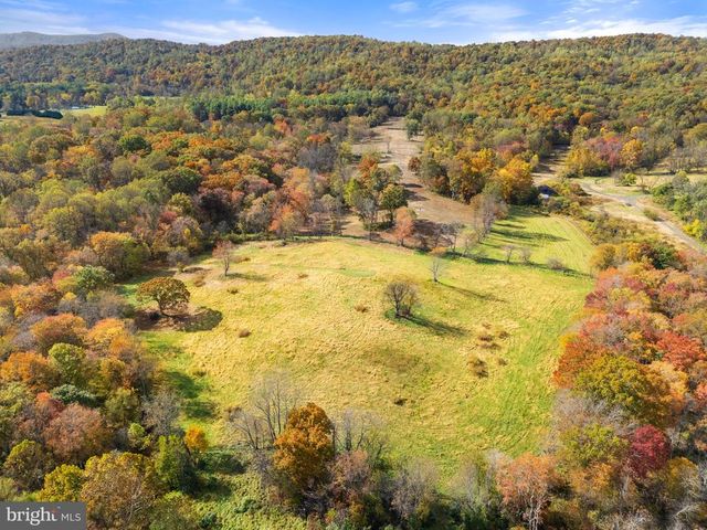 4050 CARRINGTON, Delaplane, VA 20144