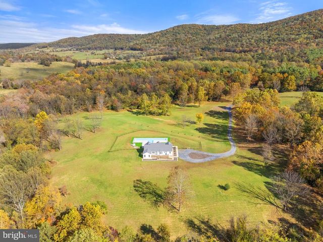 4050 CARRINGTON, Delaplane, VA 20144
