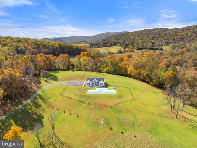 4050 CARRINGTON, Delaplane, VA 20144