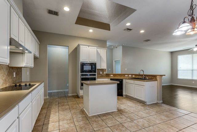 15858 Durango Drive, Frisco, TX 75035