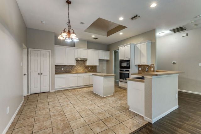 15858 Durango Drive, Frisco, TX 75035