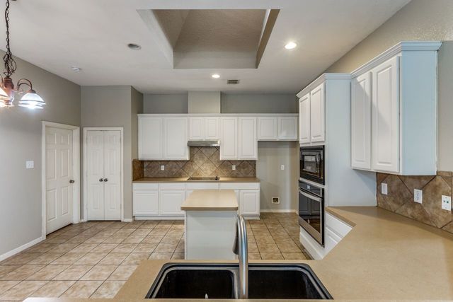 15858 Durango Drive, Frisco, TX 75035