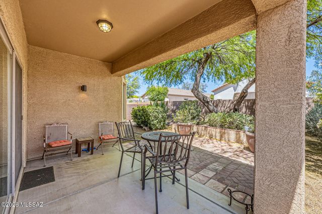 528 W Calle Sedillo, Sahuarita, AZ 85629