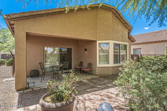 528 W Calle Sedillo, Sahuarita, AZ 85629