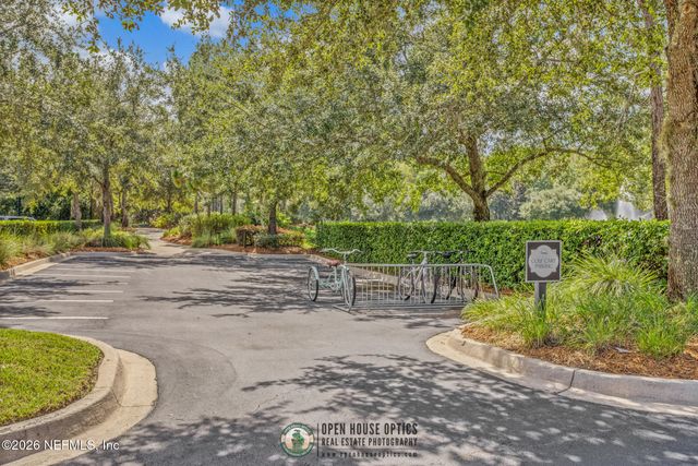 8986 TROPICAL BEND Circle, Jacksonville, FL 32256