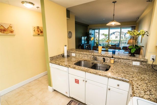 515 BAHIA BEACH BOULEVARD, Ruskin, FL 33570