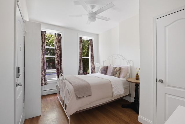 10 ROOSEVELT Place, New York City, NY 11233
